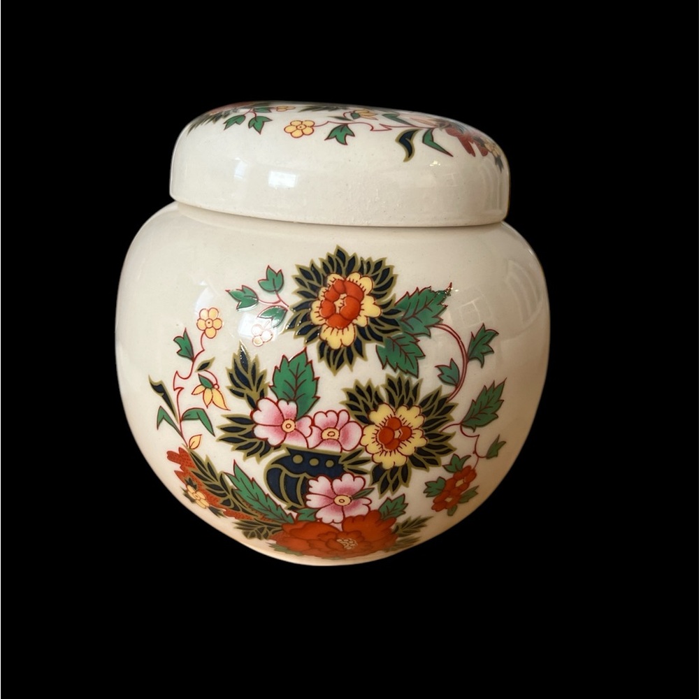 Sadler England Ginger Jar and Lid - vintage